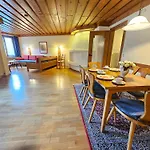 Alpenlandhof باد كلينكيرشهايم